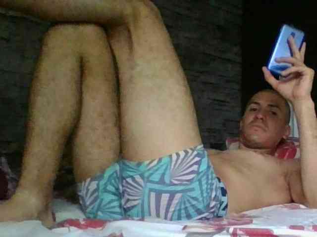 Sexylatin64