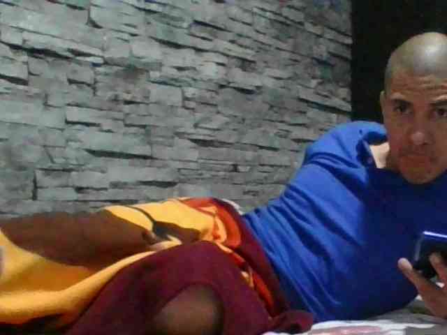Sexylatin64