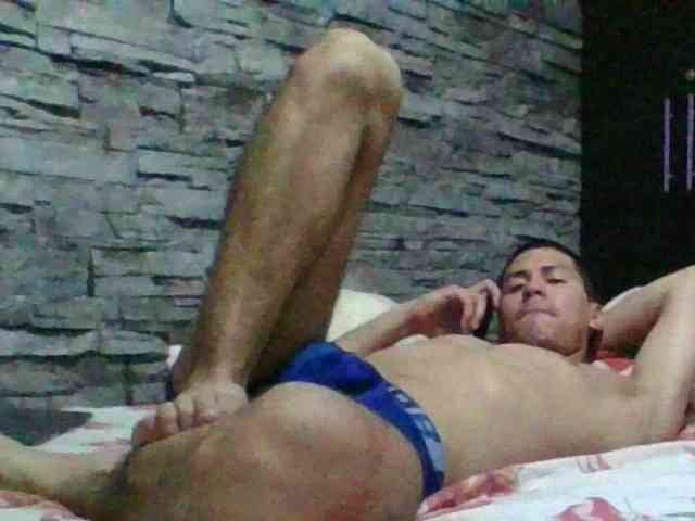 Sexylatin64