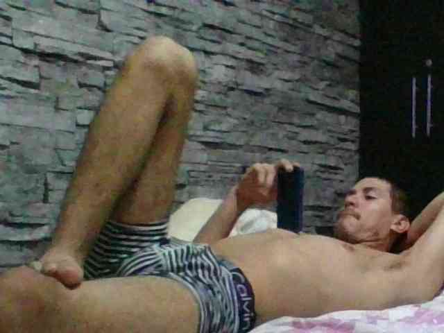 Sexylatin64