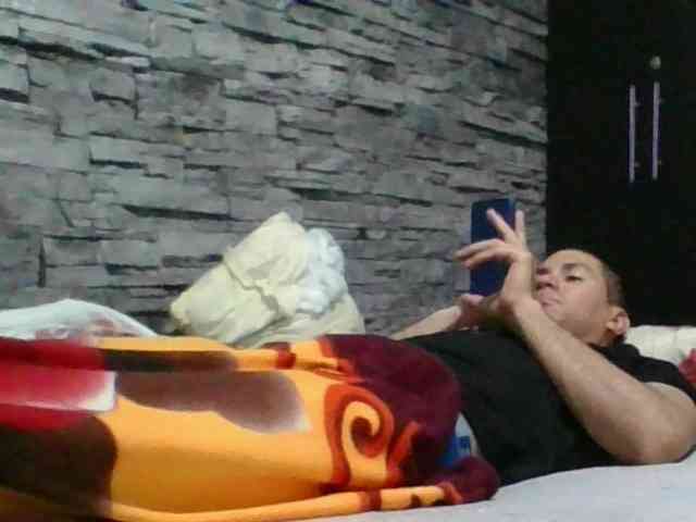 Sexylatin64