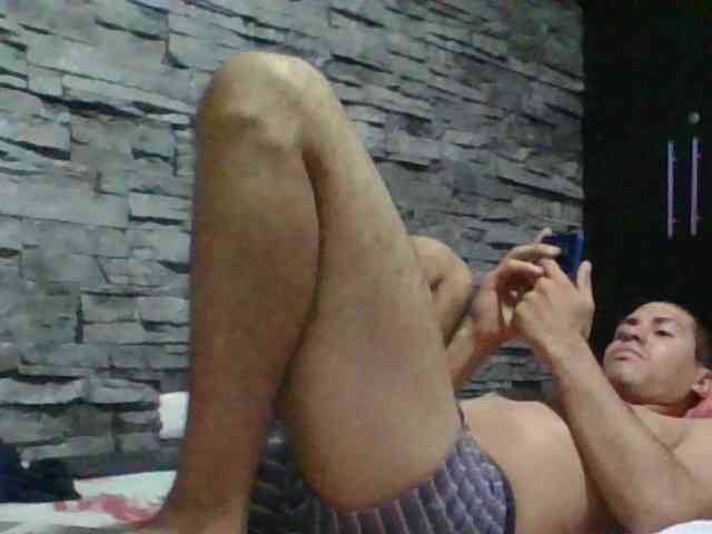 Sexylatin64