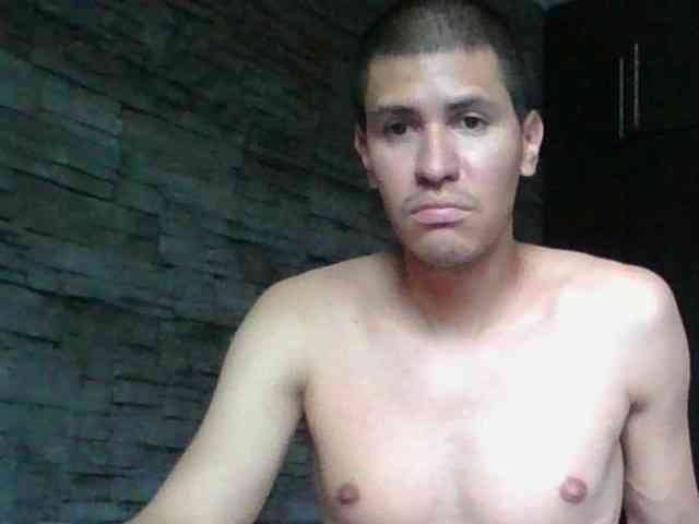 Sexylatin64