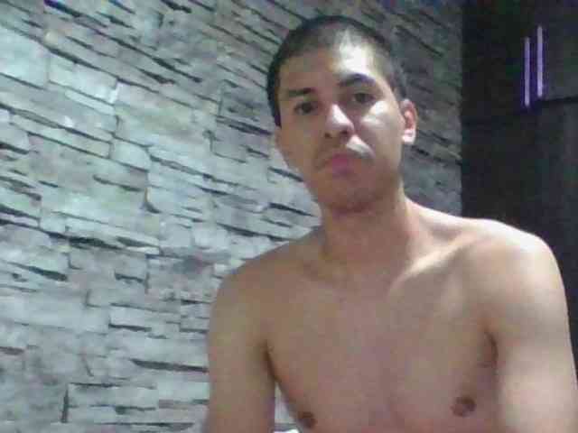 Sexylatin64