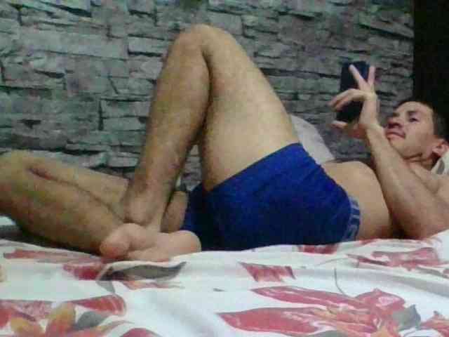 Sexylatin64