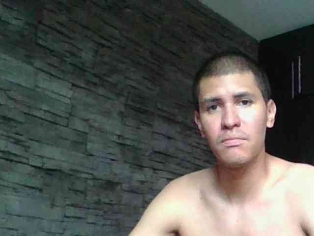 Sexylatin64