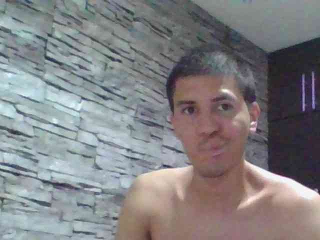 Sexylatin64