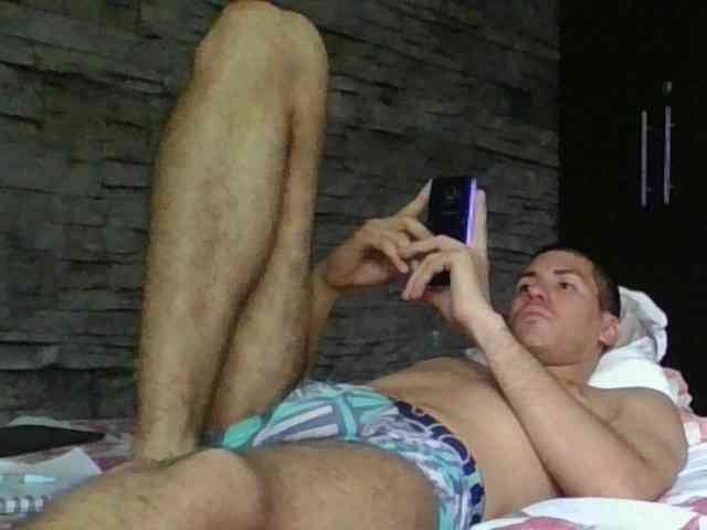 Sexylatin64