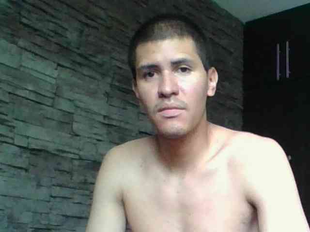 Sexylatin64