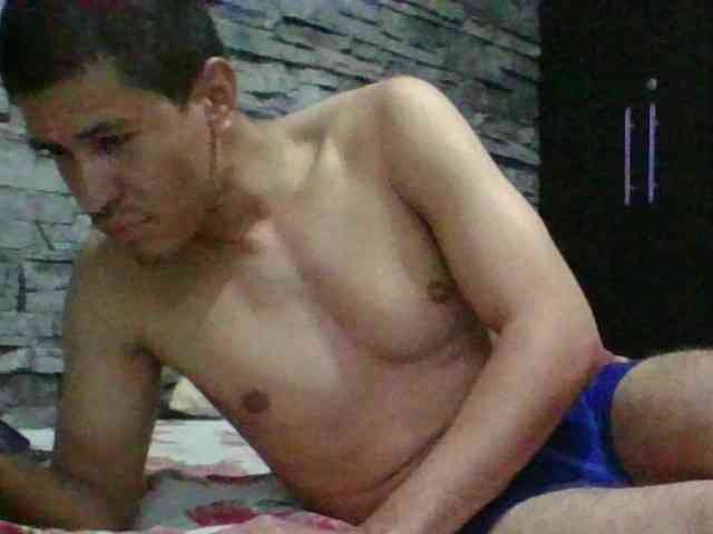 Sexylatin64