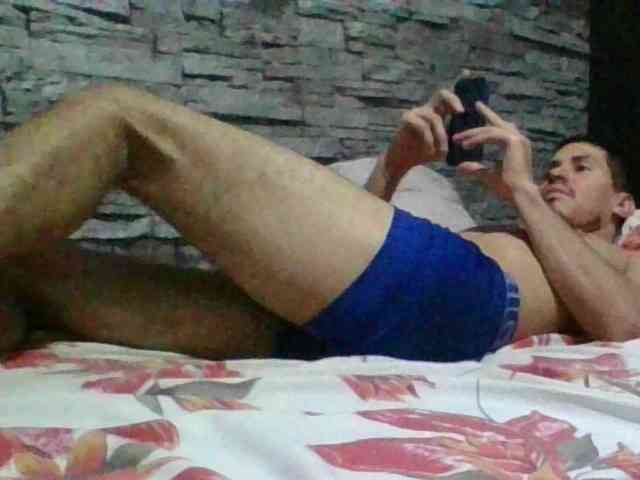 Sexylatin64
