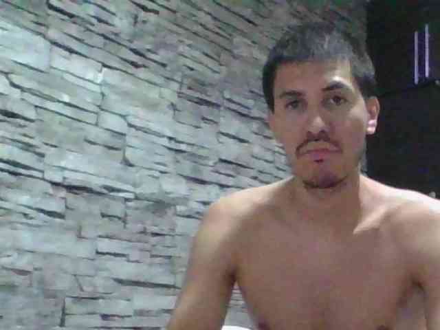 Sexylatin64