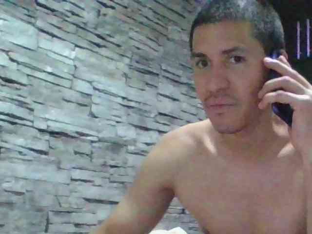 Sexylatin64
