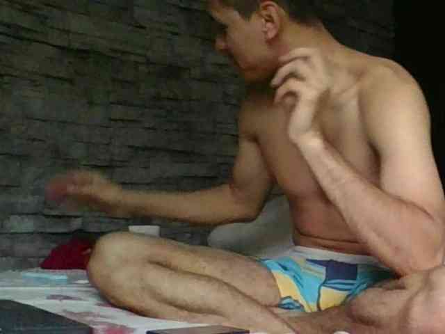 Sexylatin64