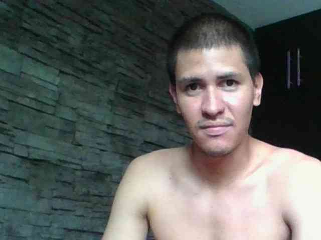 Sexylatin64