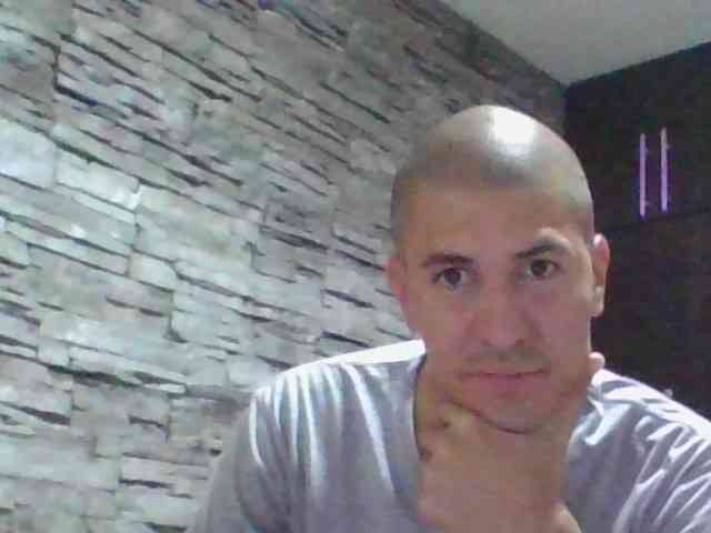 Sexylatin64