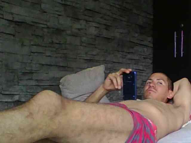 Sexylatin64