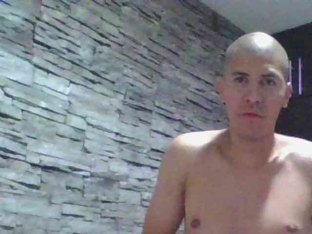 Sexylatin64
