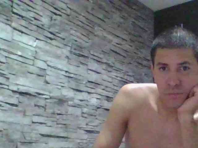 Sexylatin64