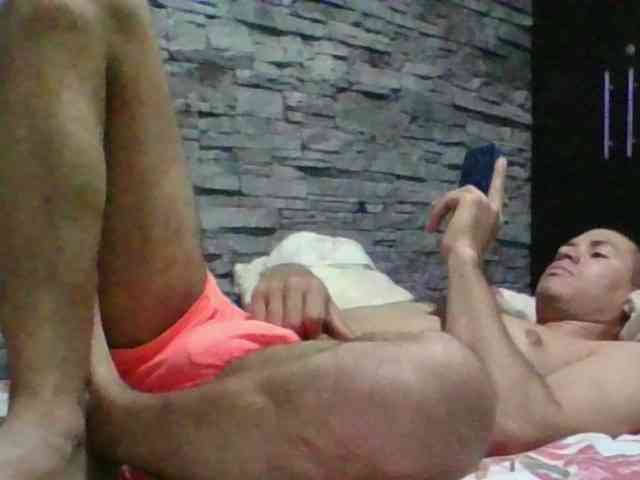Sexylatin64