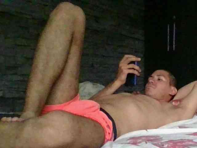 Sexylatin64