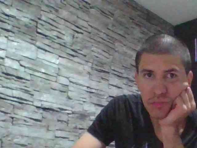 Sexylatin64