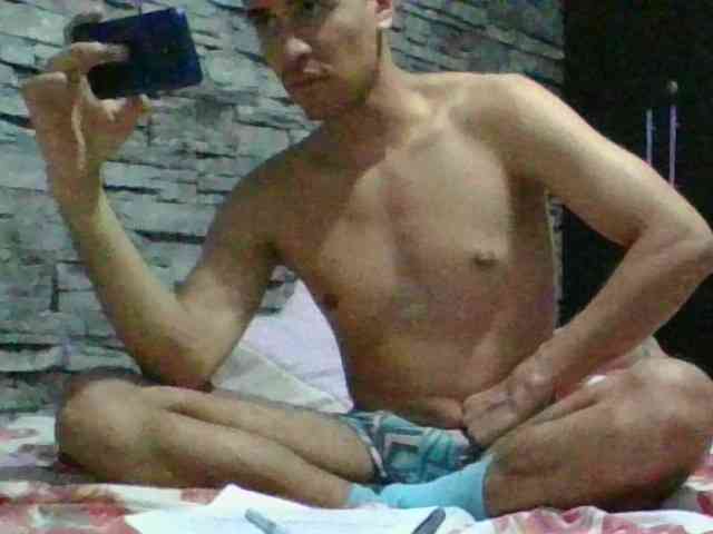 Sexylatin64