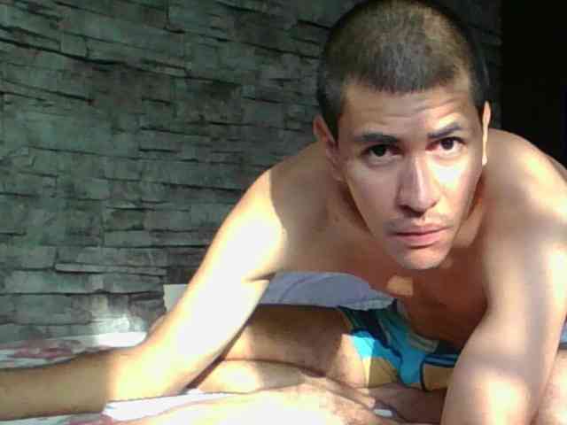 Sexylatin64
