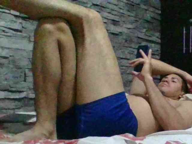 Sexylatin64