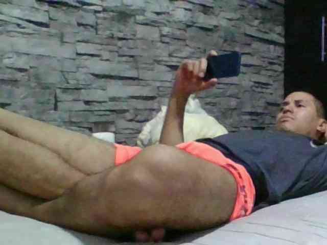 Sexylatin64