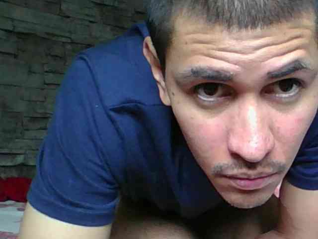 Sexylatin64