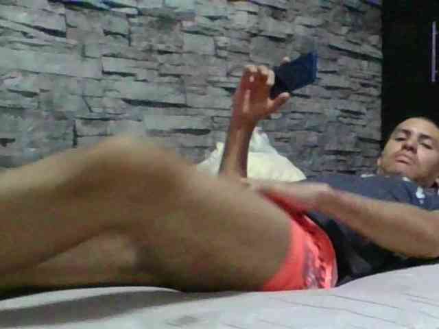 Sexylatin64