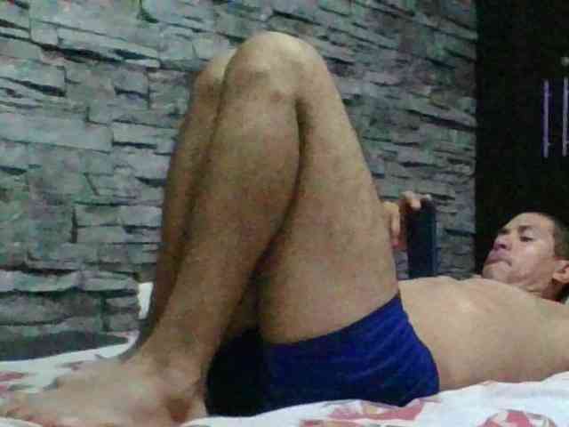 Sexylatin64