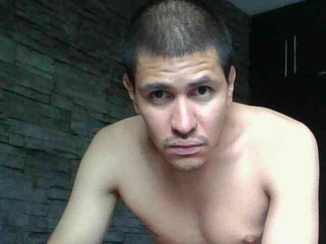 Sexylatin64