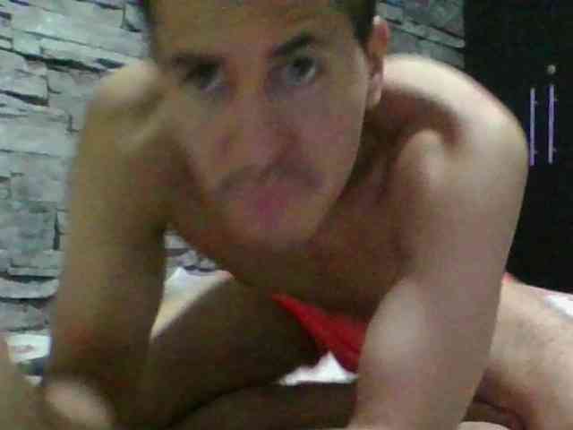 Sexylatin64