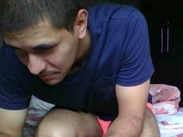 Sexylatin64