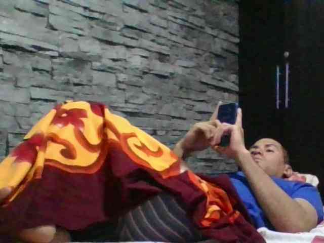 Sexylatin64