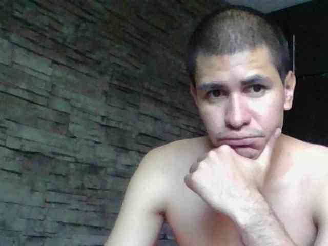 Sexylatin64