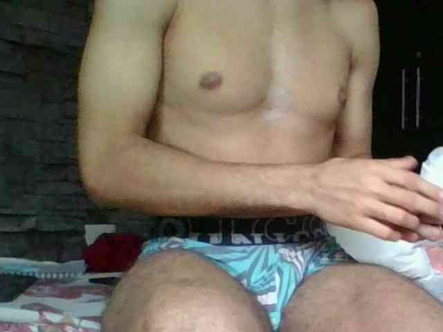 Sexylatin64