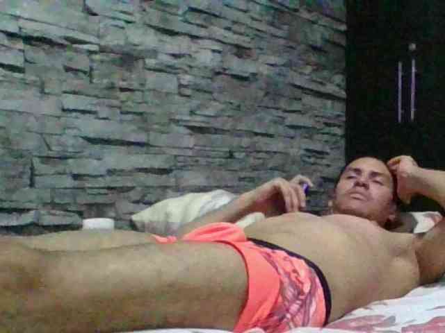 Sexylatin64