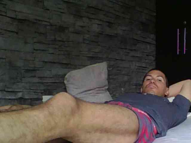 Sexylatin64