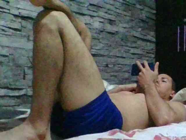 Sexylatin64