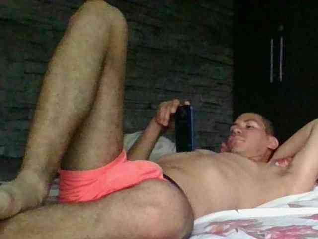 Sexylatin64