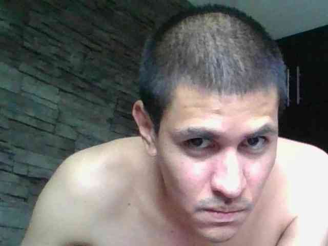 Sexylatin64
