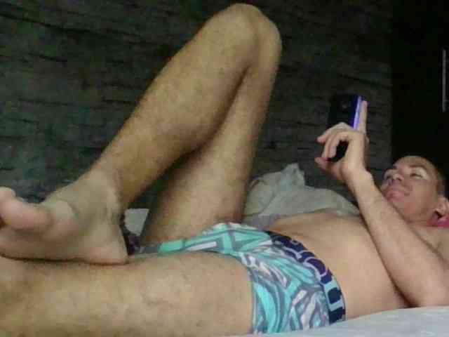 Sexylatin64