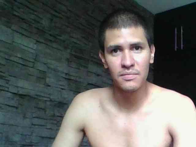 Sexylatin64
