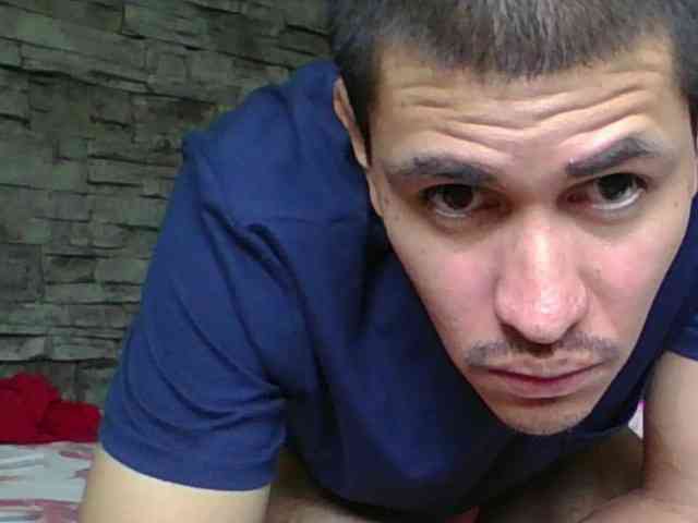 Sexylatin64