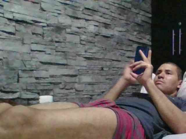 Sexylatin64