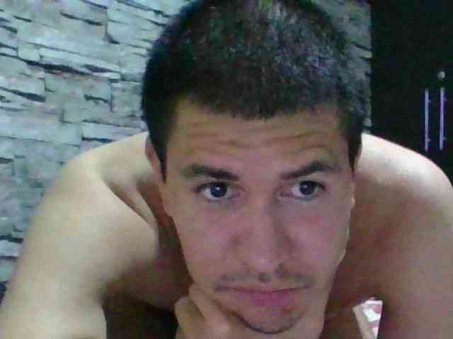 Sexylatin64