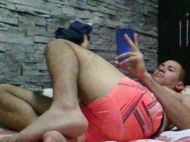Sexylatin64